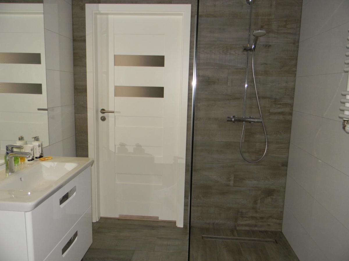 Apartament Z Basenem Laura Polanki Park Apartment Колобжег Екстериор снимка